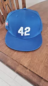 CAPPELLO REPLICA TORONTO BLUE JAYS JACKIE ROBINSON #42 *SGA* - Foto 1 di 3