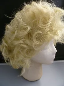 NEW VISION Wig Fashion Club Designs Color 22 Size Large NIB Medium Layers Curls - Picture 1 of 5