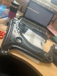 MOOG Lower Front Suspension Arm Volkswagen Golf MK2 Jetta Mk2 VO-WP-8209 B1-4 - Picture 1 of 3
