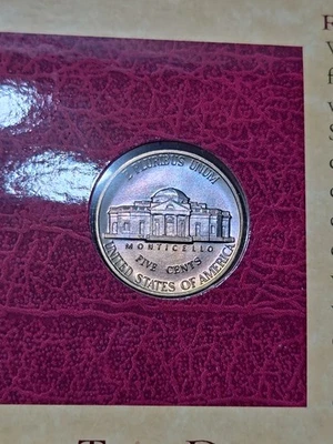 1993 US Mint Thomas Jefferson Coinage & Currency Set (NICE TONER NICKELS) - Image 1 of 4
