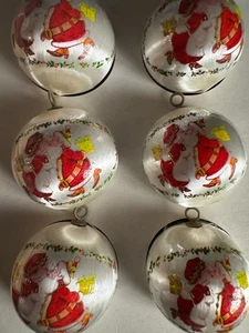 Vintage Pyramid Satin SET 6 Unbreakable Ornaments SANTA KISSING MRS. CLAUS Set 6 - Picture 1 of 5