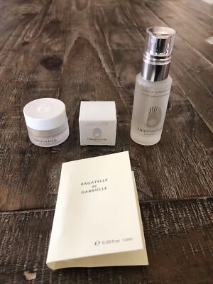 Omorovicza Budapest Juego de Cuidado de la Piel Día/Noche Foto 1 de 3