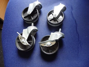 4x 70mm Möbelrollen, M10 X 20mm Bockrollen, Lenkrollen 2x Bremsfunk. - Bild 1 von 3