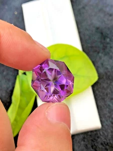 Deep Purple Amethyst stone, Faceted Amethyst,flower cut, 18.25 CT (17x16x12mm) - Picture 1 of 6