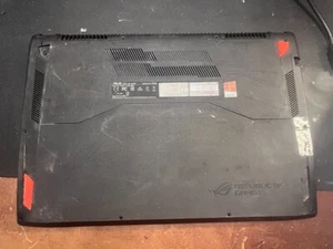 13N1-0EA0111 CUBIERTA BASE ASUS GENUINA GL502V GL502VS-WS71 - Imagen 1 de 9