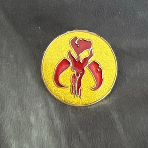 DISNEY PIN COLLECTION STAR WARS EMBLEMS MANDALORIAN SYMBOL PIN 2010 - Picture 1 of 2