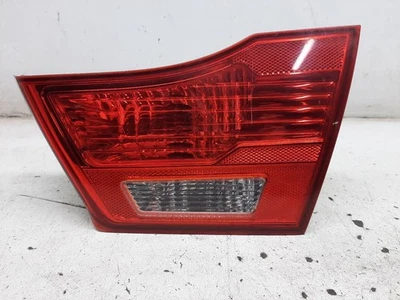 Tapa de luz trasera derecha pasajero montada para 09-10 MAGENTIS 178174 Foto 1 de 4