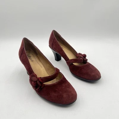 Tacones Softspots para mujer 8M Calypso Mary Jane rojo borgoña detalle de flores Foto 1 de 4