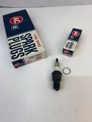 NOS VINTAGE DELCO #46N GM #5612630 (8) FIRE RING SPARK PLUGS W/4 GREEN RINGS - Image 1 of 4