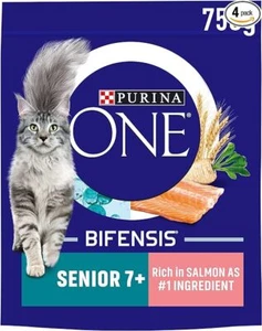 Purina ONE 7+ Dry Cat Food Rich in Chicken and salmon - Picture 1 of 3