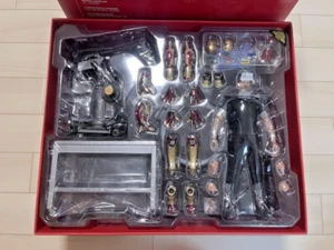 Hot Toys MMS191 Iron Man 3 Tony Stark Workshop Armor Testing Ver Human Tony - Picture 1 of 8