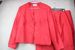 Le Suit Women's Red Skirt Suit-Sz.16-Holiday Wear-Office-Career - Picture 1 of 16