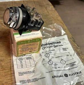 GENERAL ELECTRIC CR104PBG91C1 PushButton - *NIB* - Picture 1 of 3