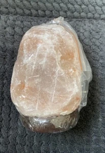 himalayan salt lamp - Picture 1 of 4