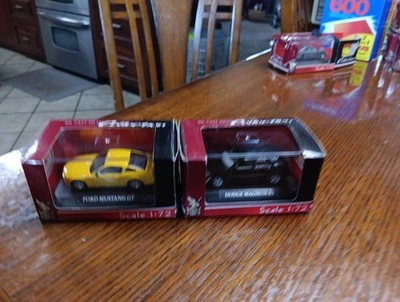 Yat Ming, 1:72 Ford Mustang GT & Dodge Magnum RT , Die Cast Metal Collection  - Image 1 of 4
