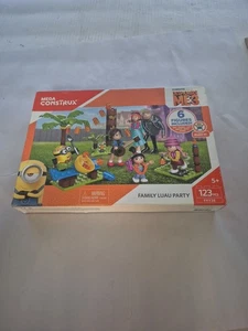 MEGA CONSTRUX DISPICABLE ME 3 FAMILY LUAU PARTY MINIONS BUILDING SET BRICKS. - Picture 1 of 7