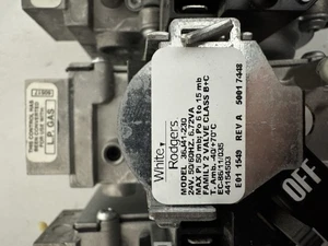 Commercial Dryer Gas Valve 36J41-230 LP - Picture 1 of 7