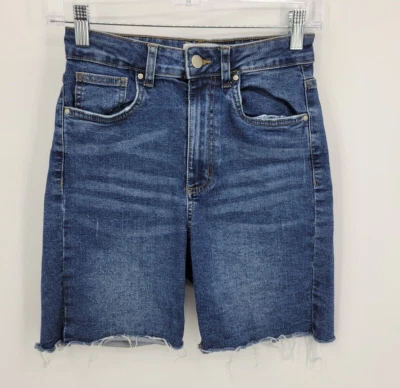 Algodón: Pantalones Cortos Para Mujer 4 Lavado Oscuro Denim Bermudas Corte Dobladillo Crudo Azul Denim Foto 1 de 4