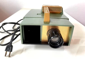 Realist 400 Automatic Film Slide Projector Vintage David White Inst Model 3111 - Picture 1 of 12