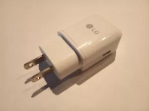 Genuine LG Nexus 5X travel charger adapter 15W 3.0A 5V 100-240V MCS-N04WP white - Picture 1 of 1