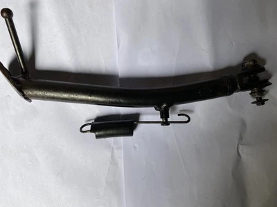 Honda CB 400/4 SUPER SPORT CON RESORTE Y PERNO  Foto 1 de 2