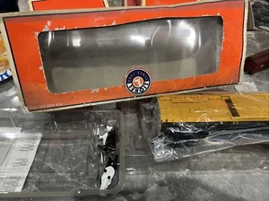 Lionel 17700 Union Pacific 40-Ton Scale Stock Car w/4 Cattle Figs New in Box! - Picture 1 of 5