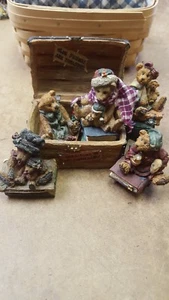Boyds Bears: Bailey's Ol' Trunk - 10th Aniversary - Style # 02003-71 EUC no box - Bild 1 von 11