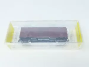 HO Scale Kadee #5000 Undecorated Dark Tuscan 40' Youngstown Door Boxcar - Sealed - Picture 1 of 8