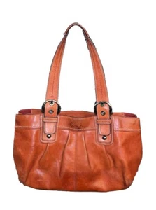 q…Coach plissierte braune Lederhandtasche/Geldbörse Schulterschnalle D0949-F13732 ohne Etikett - Bild 1 von 11