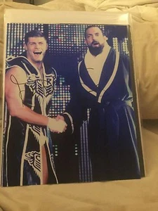 Foto 8x10 firmada por Cody Rhodes y Damien Sandow de la WWE - Imagen 1 de 3