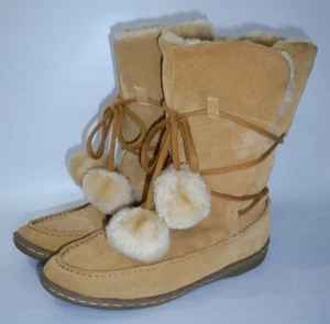 Wilsons Leather Women's Size 7 Suede Fur-Lined Pom Pom Snow Boots - Picture 1 of 14