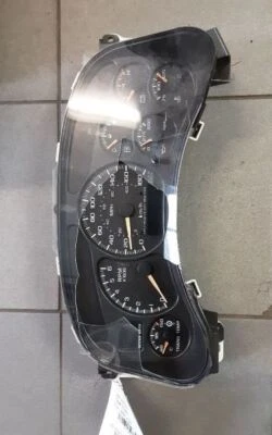 Velocímetro Cluster Canada para 02 AVALANCHE 2500 1495737 Foto 1 de 4