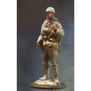 1/16 120mm Resin Model Kit German Soldier Paratrooper WW2 Unpainted - Picture 1 of 2