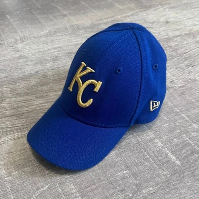 Gorra de béisbol 39Thirty Kansas City Royals para niños pequeños ajuste elástico azul dorado logotipo  Foto 1 de 4