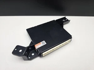 2017 2018 Toyota Sienna Air Conditioner Amplifier Control Module 88650-08210 - Picture 1 of 7