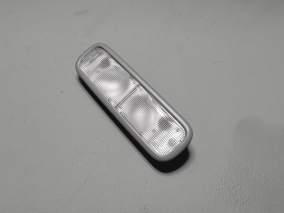 2016-2022 Honda Pilot Roof Ceiling Headliner Overhead Center Dome Light Lamp OEM - Image 1 of 4