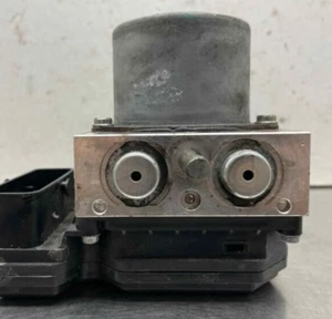 2018-2019 Nissan Kicks ABS Anti Lock Brake Pump Module Assembly OEM - Picture 1 of 8