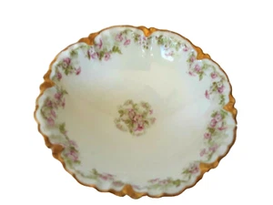 HAVILAND & CO Limoges 5 3/4" Vintage Dessert or Berry Bowl Roses with gold trim - Picture 1 of 5
