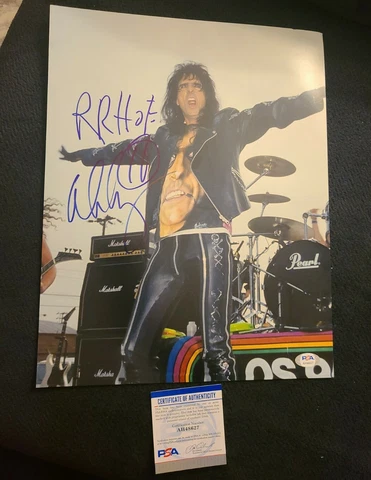 ALICE COOPER SIGNED 11X14 PHOTO ROCK AND ROLL HOF PSA/DNA AUTHENTIC #AH48627 WOW Cover