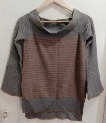 Suéter Anthropologie Para Mujer Cuello Ancho Gris Rayas Talla XS Foto 1 de 4