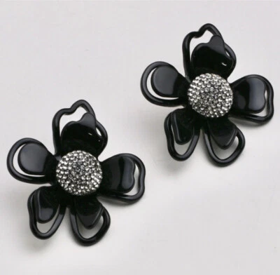 Pendientes perforados LELE SADOUGHI Jet Azalea cristal llamativo, negros Foto 1 de 4