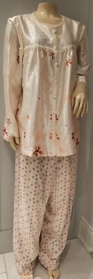 Juego de pijama de dos piezas de lujo Vanity Fair - sensación sedosa con forro - tamaño grande Foto 1 de 4