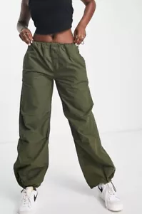 PANTALONES DE PARACAÍDAS RADIVARIUS CAQUI CON TAPONES ~ XL ~ NUEVOS CON ETIQUETAS - Imagen 1 de 10