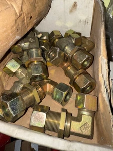 20S Bulkhead Elbow Hydraulic DIN 2353 Compression Fitting Adaptor EMB Ermeto Oil - Picture 1 of 2