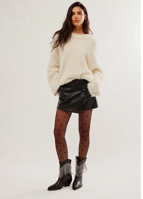 NUEVO SIN ETIQUETAS FREE PEOPLE WYNNE MINIFALDA DE CUERO VEGANO 27/4 NEGRA Foto 1 de 4