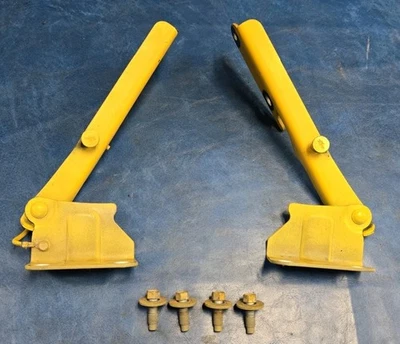 Ford Mustang 2005-2014 juego de bisagras capó derecho y derecho OEM amarillo Foto 1 de 4