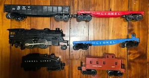 Vintage Lionel Lot With A 027 Engine  parts Or Not Working Untested - Picture 1 of 24