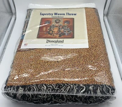 Tapiz tejido Disneyland 60"x50" Foto 1 de 4