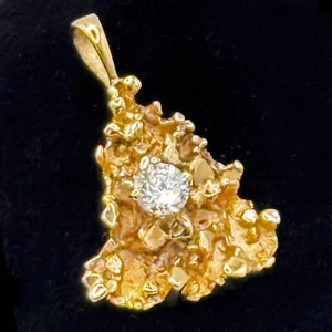 14K Yellow Gold Nugget-Style Pendant with Synthetic Stone (YiA)29 - Picture 1 of 7