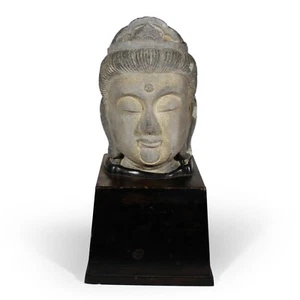 CHINESE CARVED STONE GUANYIN BUDDHA HEAD SCULPTURE FITTED WOOD STAND OLD CHINA - Picture 1 of 12